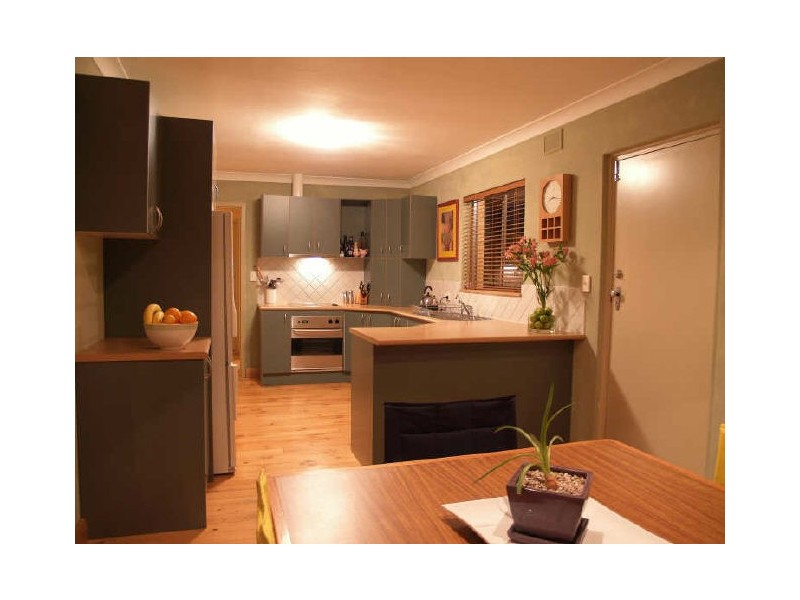 8 Botanic Grove, Hackham SA 5163