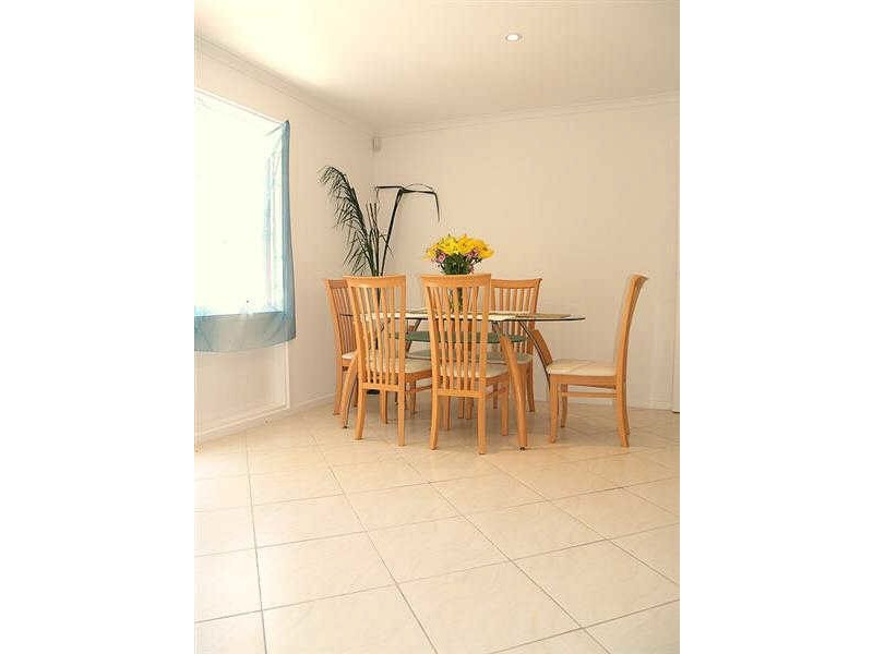 10 Lismore Crescent, Huntfield Heights SA 5163