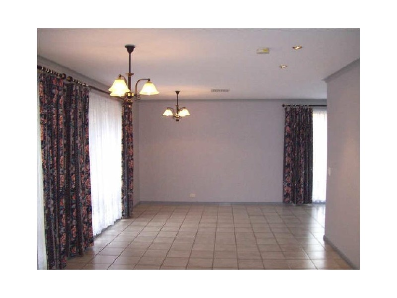 13 Walford Drive, Onkaparinga Hills SA 5163