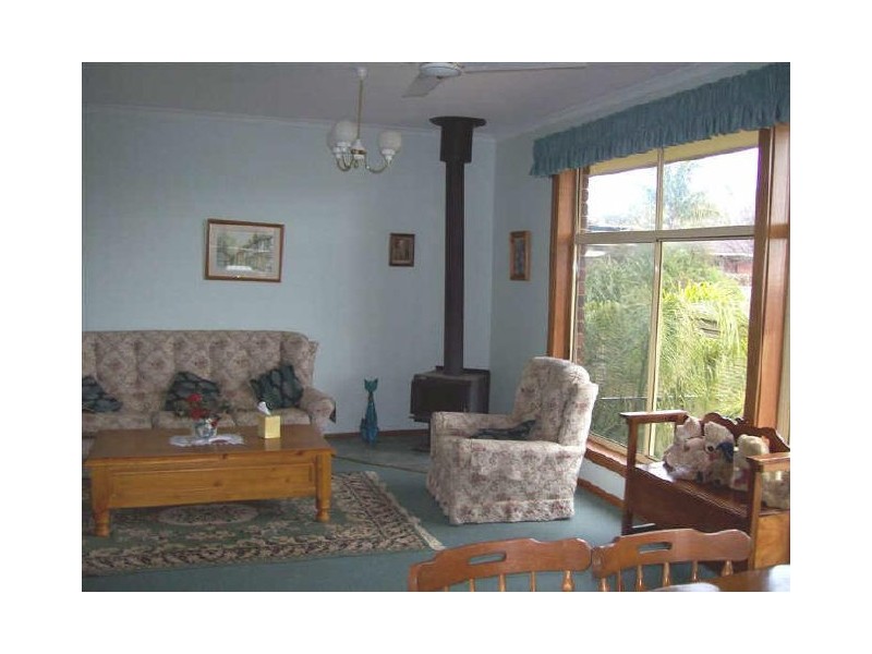 6 Rudge Close, Happy Valley SA 5159