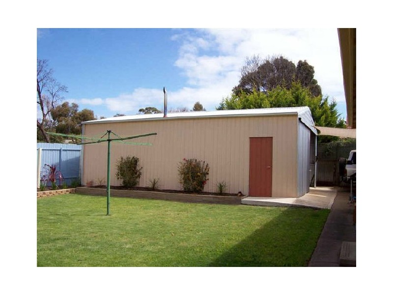 25 Flavian Crescent, Morphett Vale SA 5162