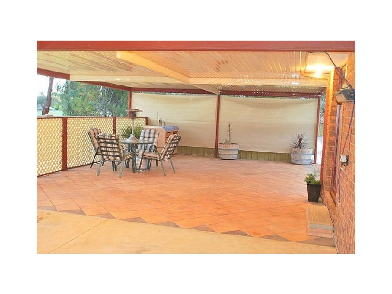 11 Parkgate Court, Onkaparinga Hills SA 5163