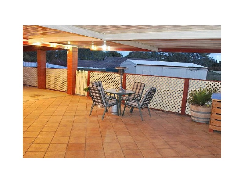 11 Parkgate Court, Onkaparinga Hills SA 5163