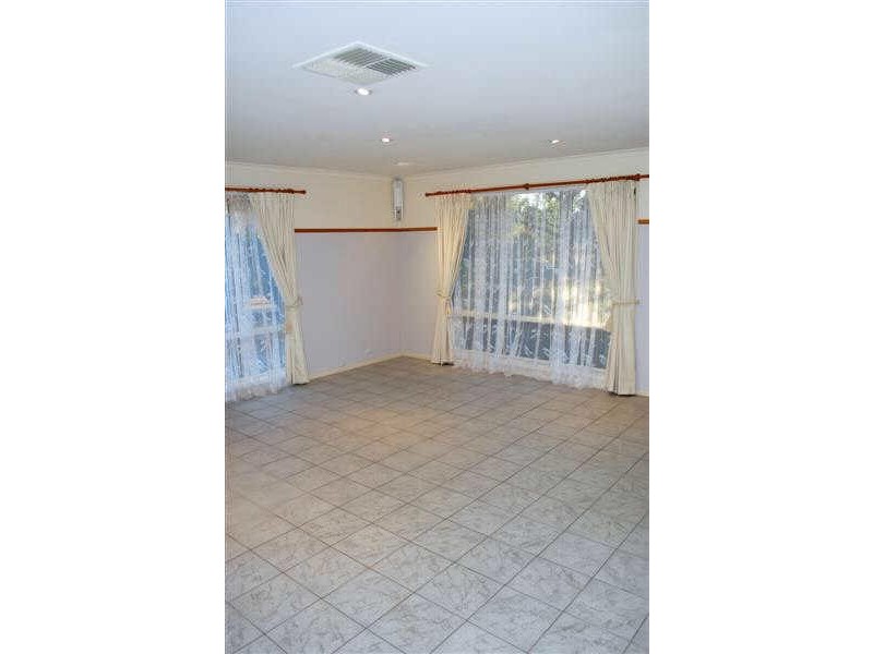 7 Oldborough Drive, Onkaparinga Hills SA 5163