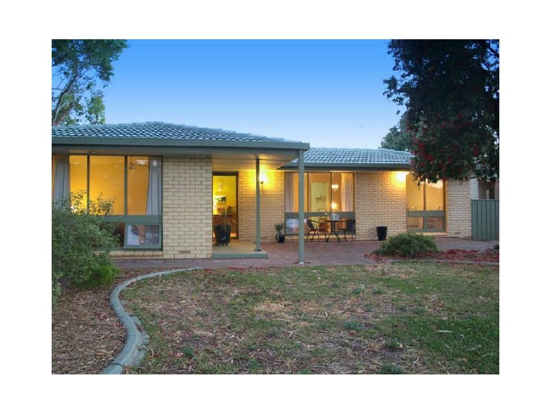 16 Elijah Street, Morphett Vale SA 5162