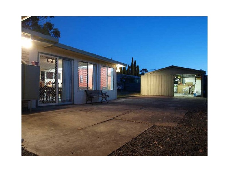 16 Elijah Street, Morphett Vale SA 5162