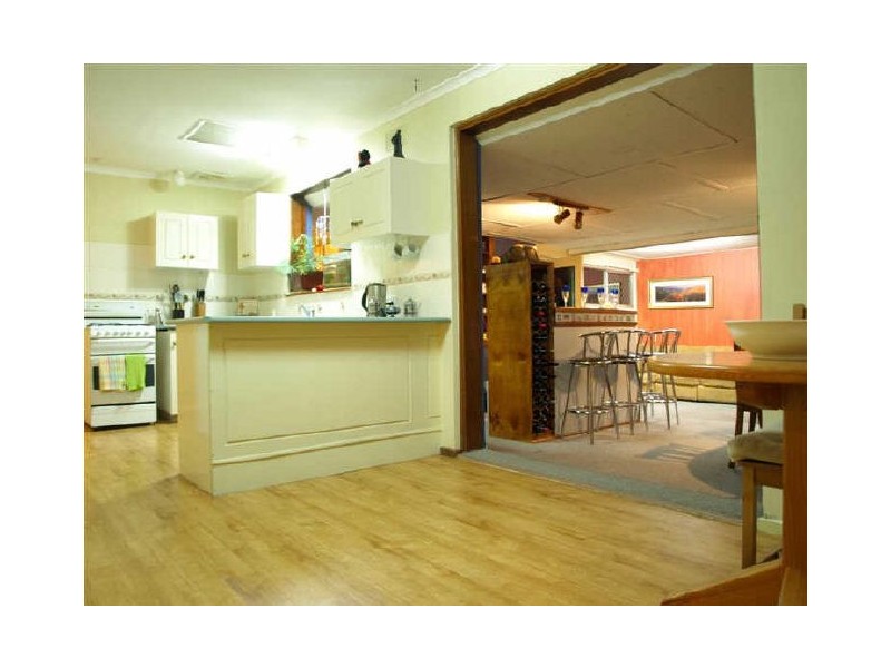 16 Elijah Street, Morphett Vale SA 5162