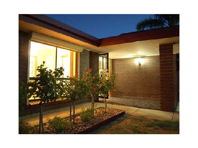 24 Larrimah Road, Morphett Vale SA 5162