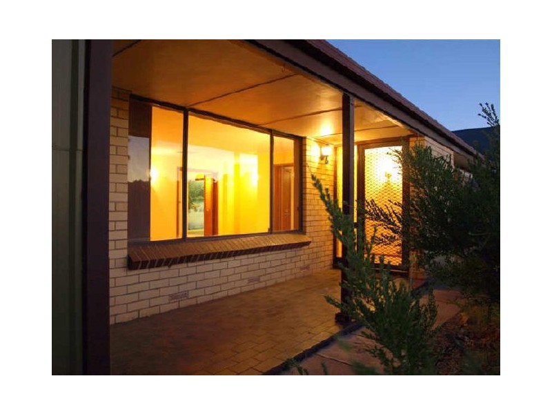 4 Eva Street, Morphett Vale SA 5162