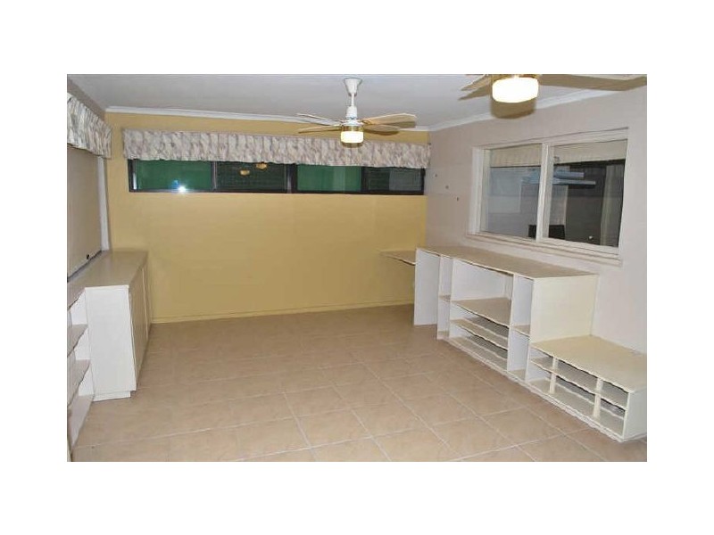 27 Grenache Road, Hackham SA 5163