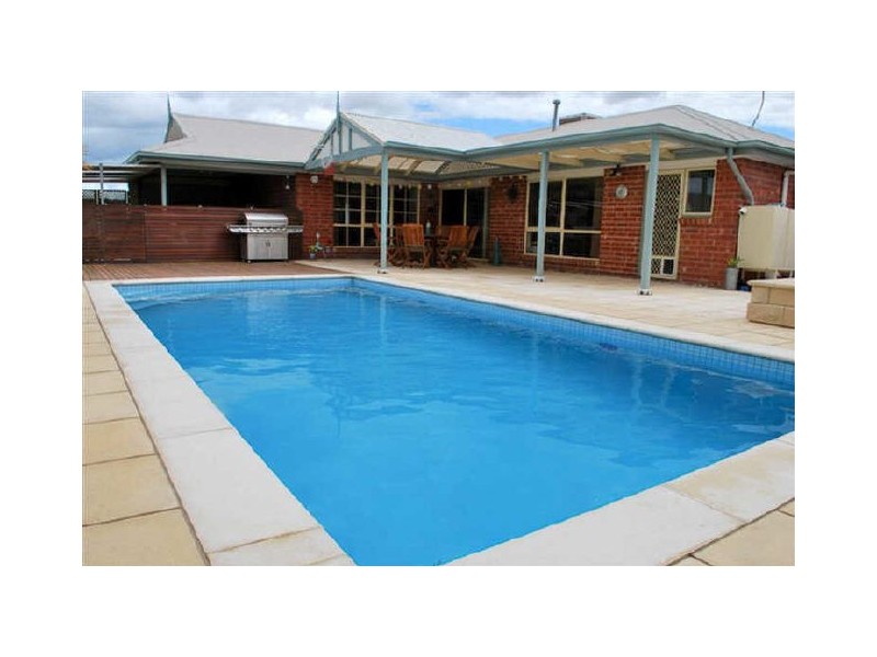 14 Fredrick Drive, Woodcroft SA 5162