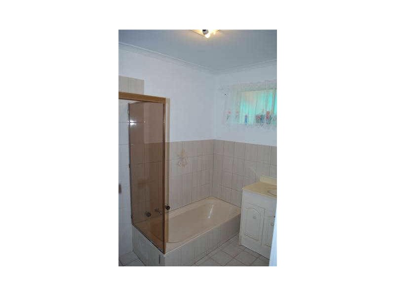 29 Calomba Crescent, Happy Valley SA 5159