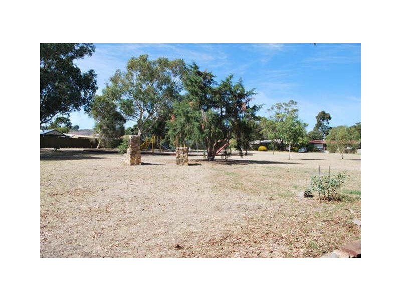 29 Calomba Crescent, Happy Valley SA 5159