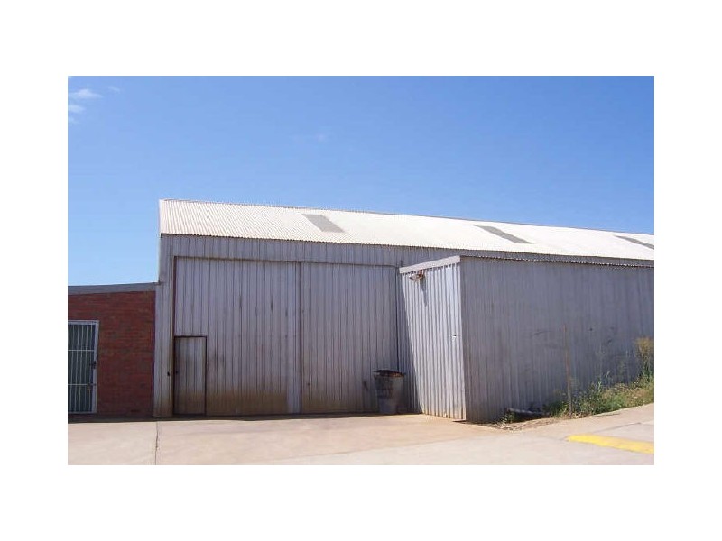 Shed 3/17 Donegal Road, Lonsdale SA 5160