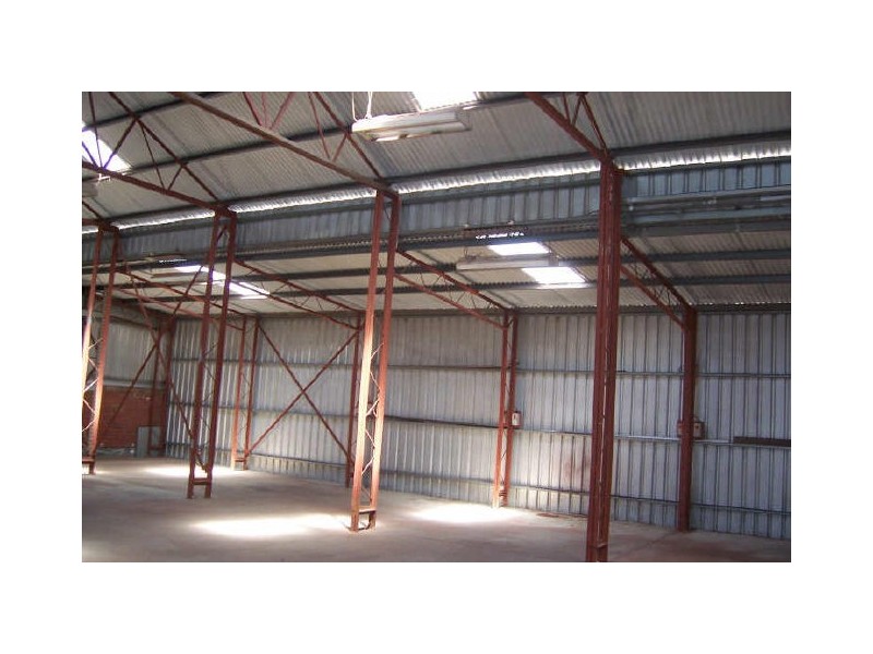 Shed 3/17 Donegal Road, Lonsdale SA 5160
