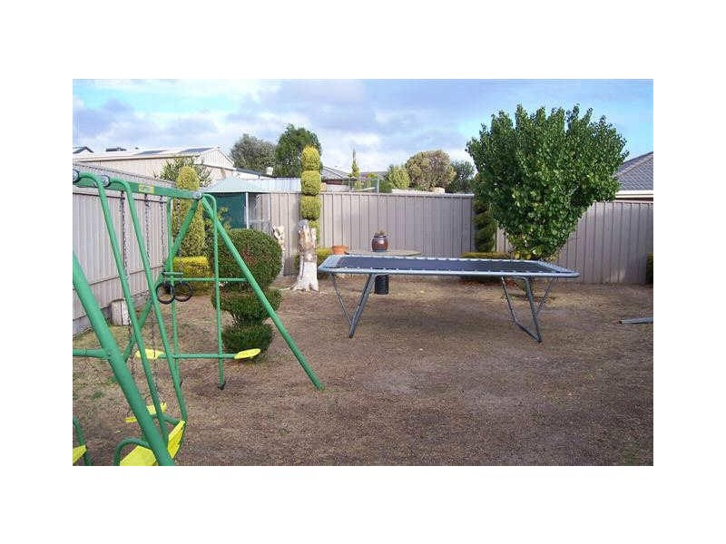 92 Mawson Circuit, Woodcroft SA 5162