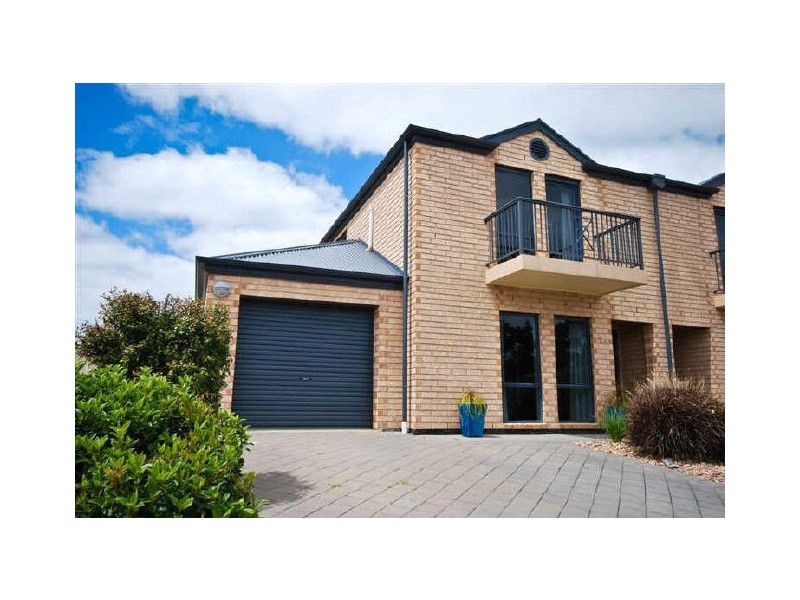 2a Chamberlain Drive, Christie Downs SA 5164