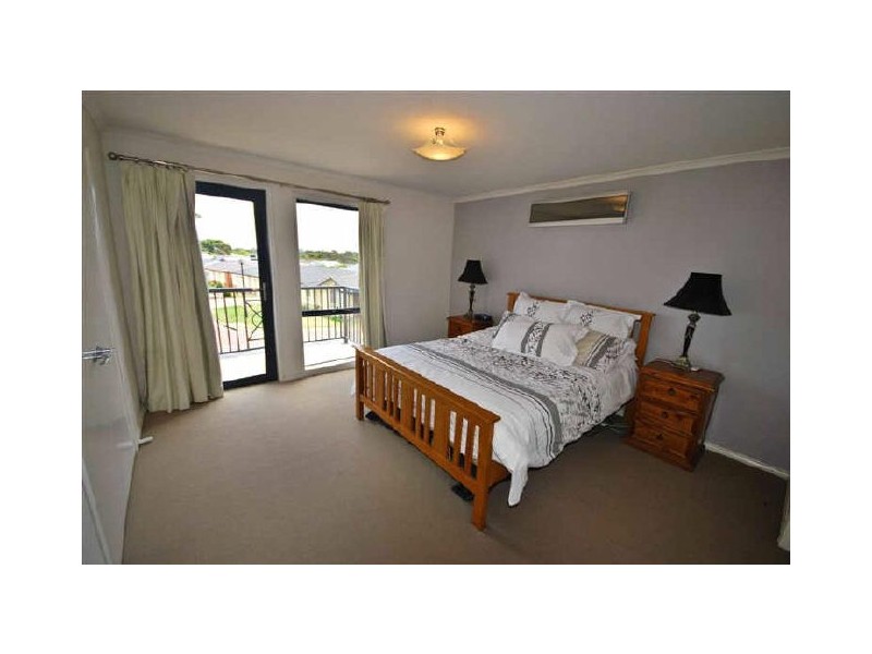 2a Chamberlain Drive, Christie Downs SA 5164
