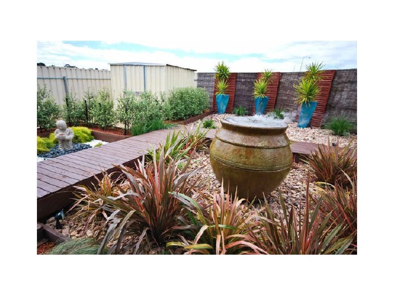 2a Chamberlain Drive, Christie Downs SA 5164