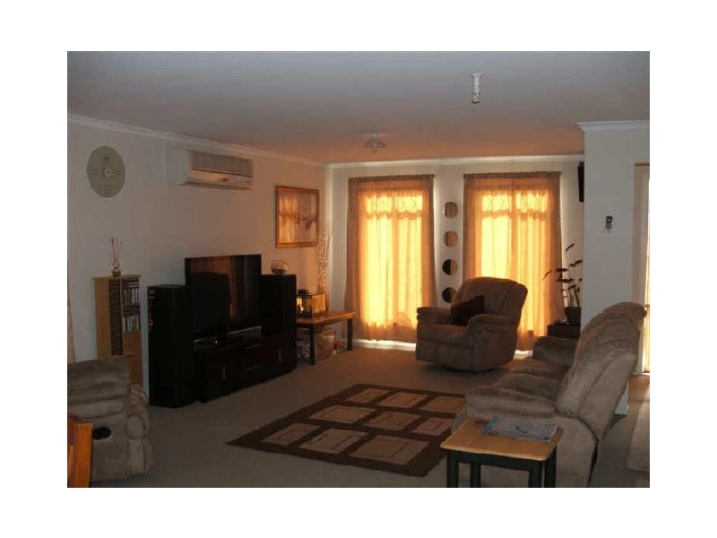 2 McGuire Court, Hackham SA 5163