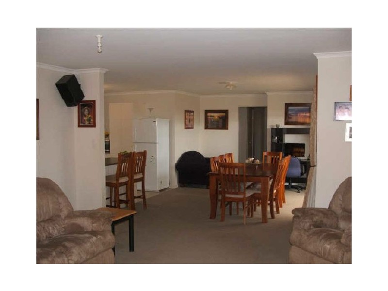 2 McGuire Court, Hackham SA 5163