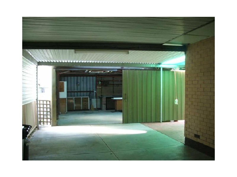 11 Lynn Place, Hackham SA 5163