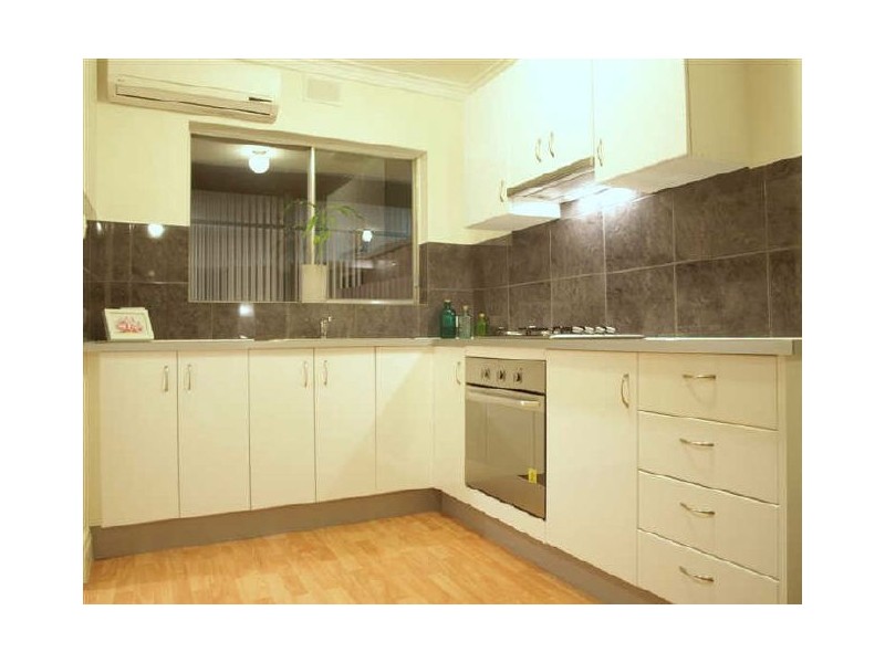 2/13 Martin Place, Christies Beach SA 5165