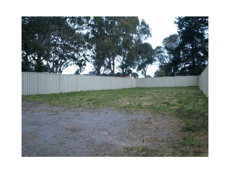 11 Creighton Avenue, Morphett Vale SA 5162