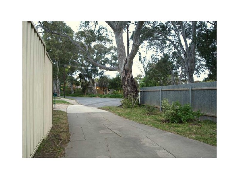 11 Creighton Avenue, Morphett Vale SA 5162