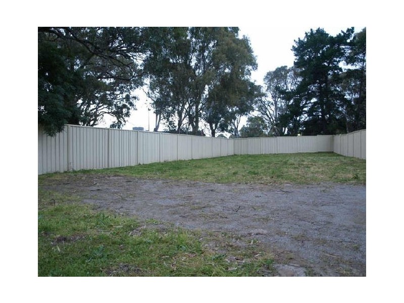 11 Creighton Avenue, Morphett Vale SA 5162