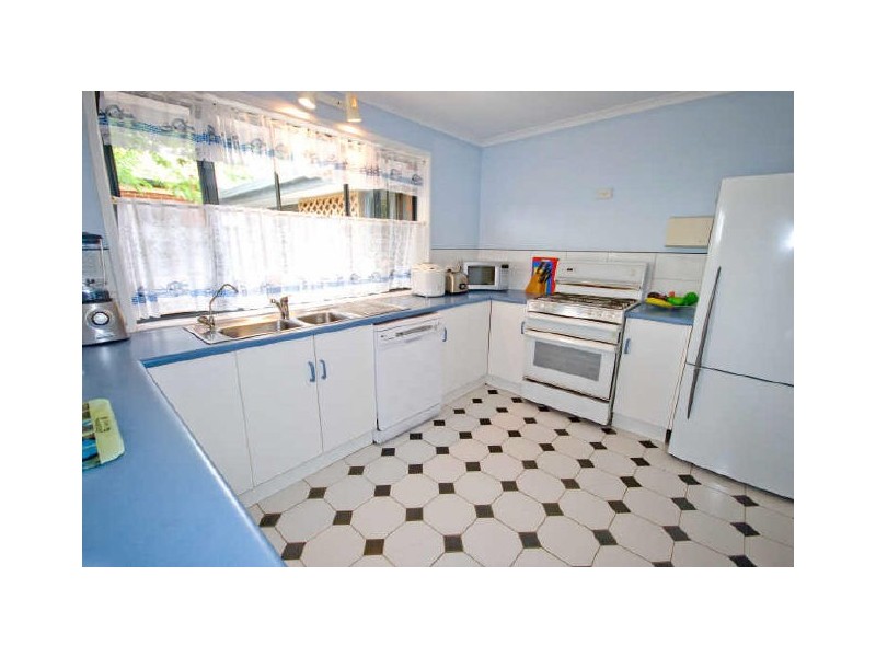 14 Caspian Court, Woodcroft SA 5162