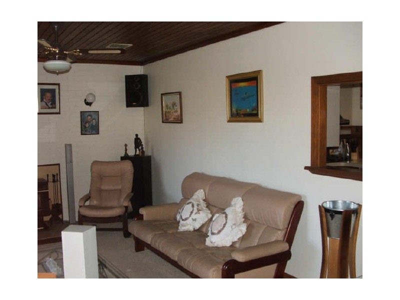 11 Collie Avenue, Port Noarlunga South SA 5167