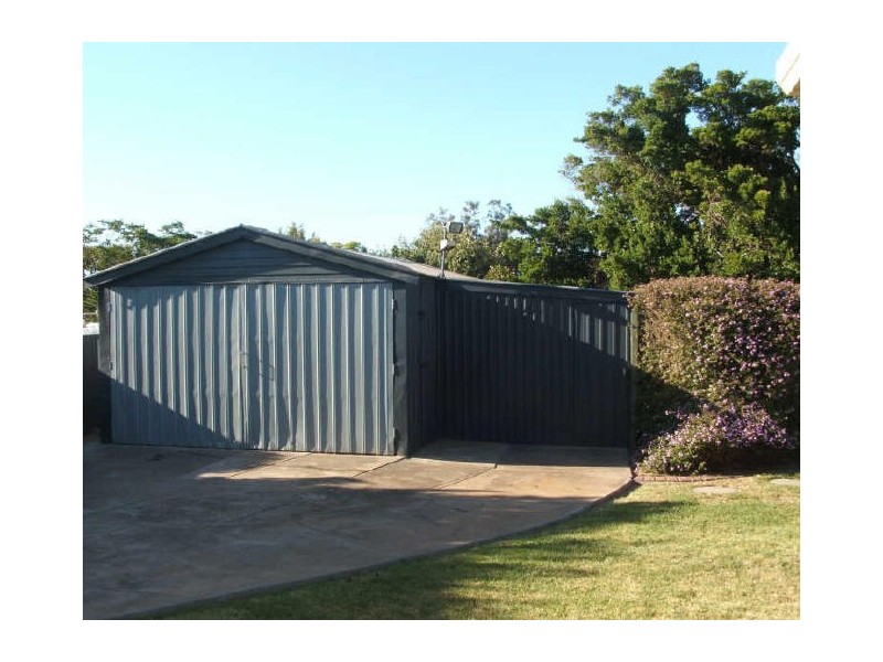 11 Collie Avenue, Port Noarlunga South SA 5167