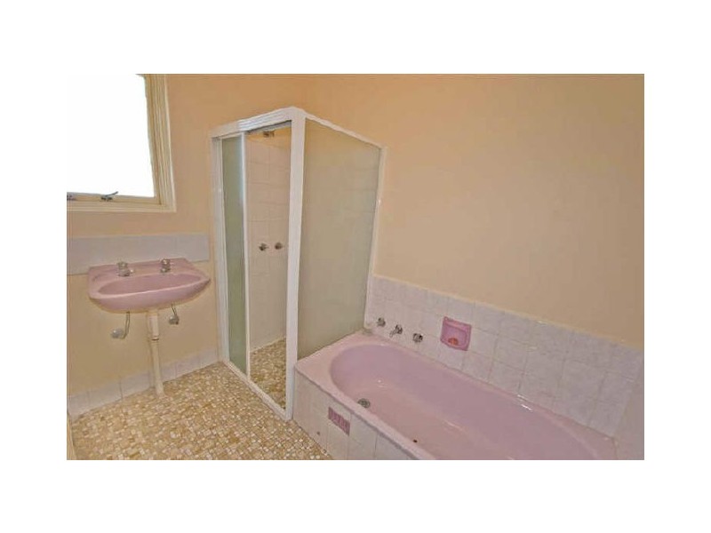 27 Desmond Road, Hackham SA 5163