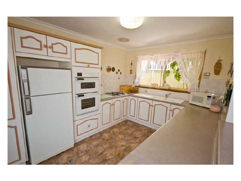 13 Sandalwood Grove, Woodcroft SA 5162