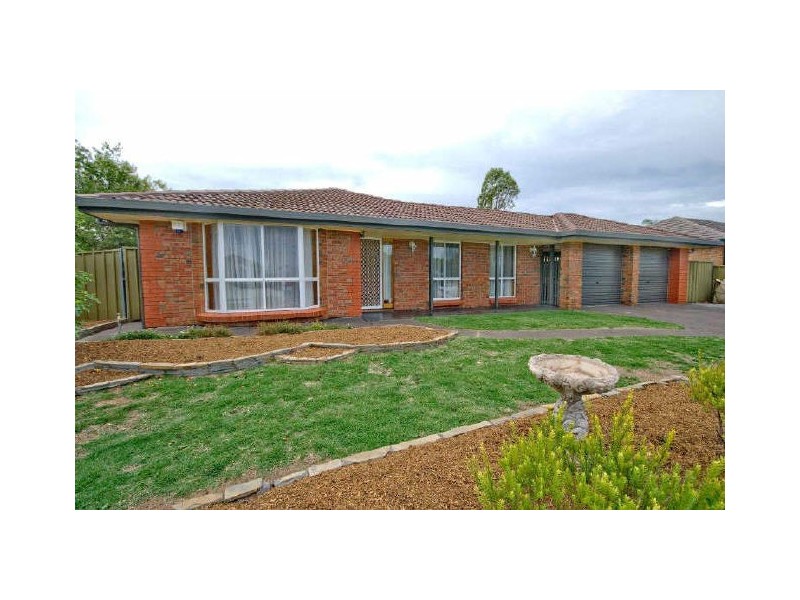 15 Shetland Street, Woodcroft SA 5162