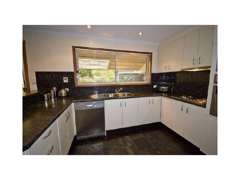 15 Shetland Street, Woodcroft SA 5162