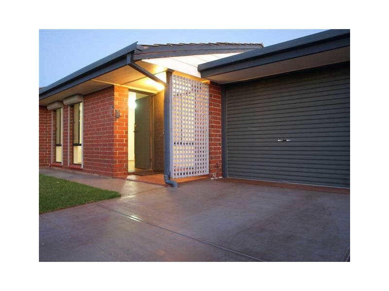 9/2 Woodcock Place, Morphett Vale SA 5162