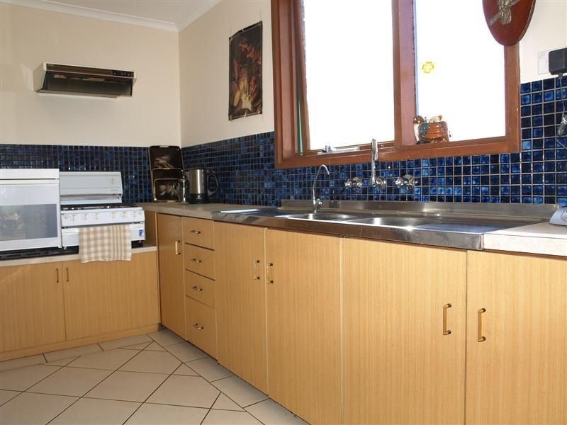 36 Poznan Crescent, Hackham West SA 5163
