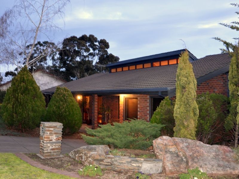 2 Mary Street, Happy Valley SA 5159
