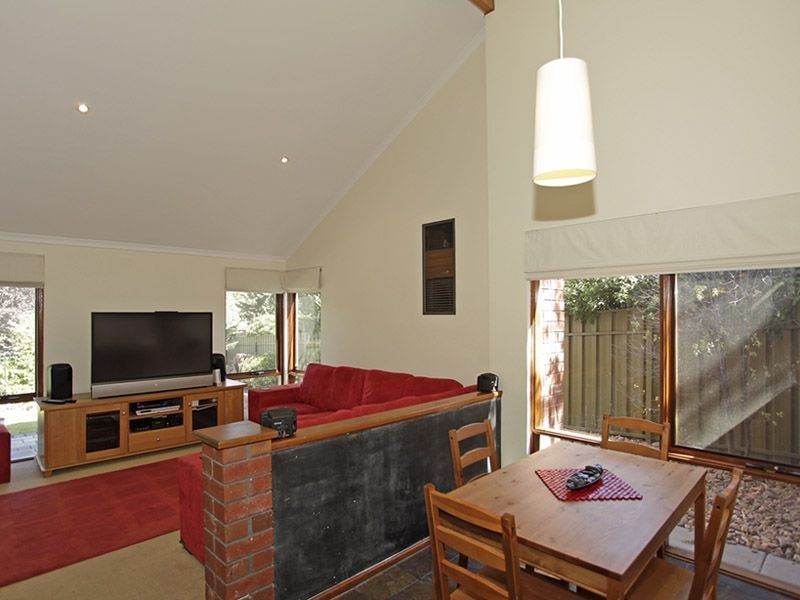 2 Mary Street, Happy Valley SA 5159