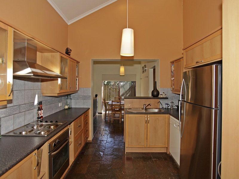 2 Mary Street, Happy Valley SA 5159