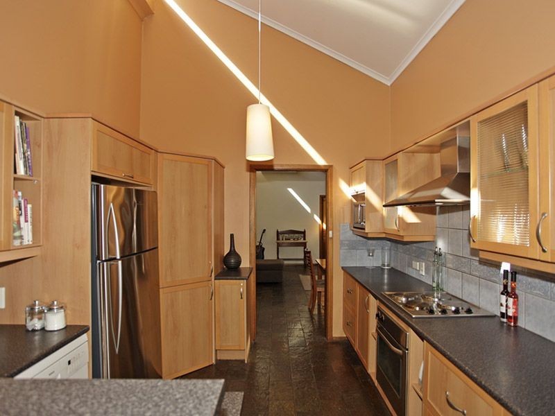 2 Mary Street, Happy Valley SA 5159
