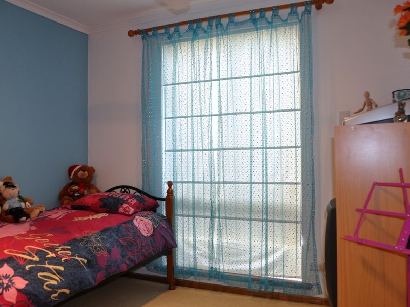 2 Mary Street, Happy Valley SA 5159