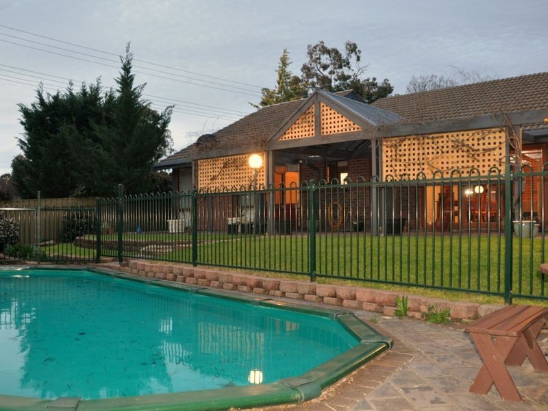 2 Mary Street, Happy Valley SA 5159