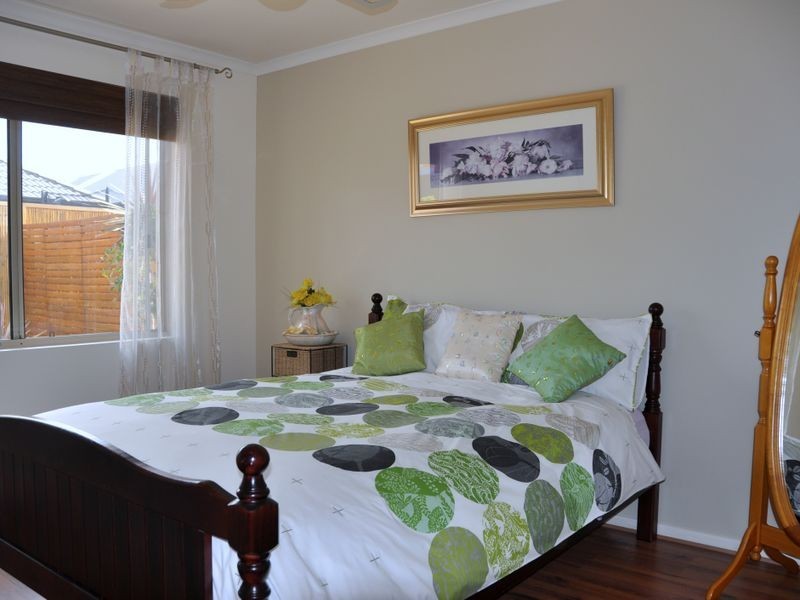 59 Tobin Crescent, Woodcroft SA 5162