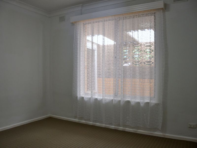 30 McClure Ave, Reynella East SA 5161