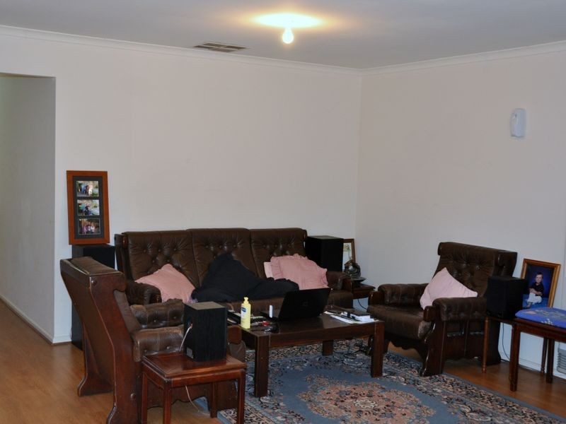 11 Veart Court, Woodcroft SA 5162