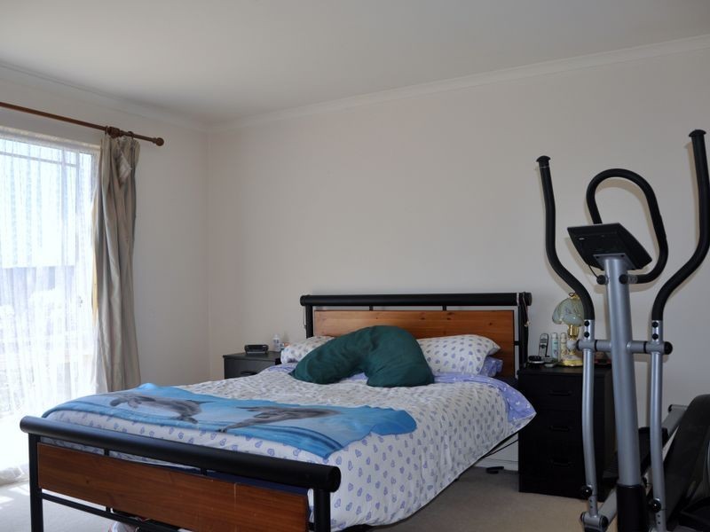 11 Veart Court, Woodcroft SA 5162