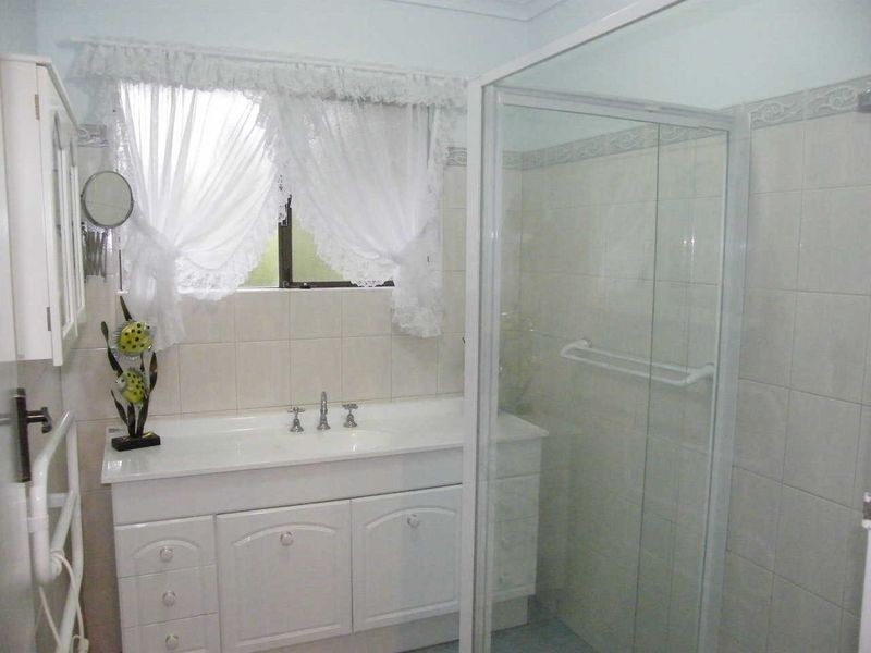 9 Glenloth Drive, Happy Valley SA 5159